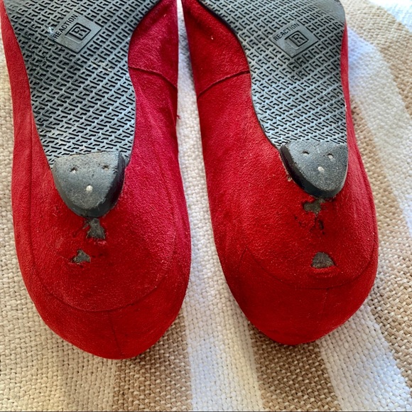 SOLD Kenneth Cole Mary Janes - Picture 5 of 6